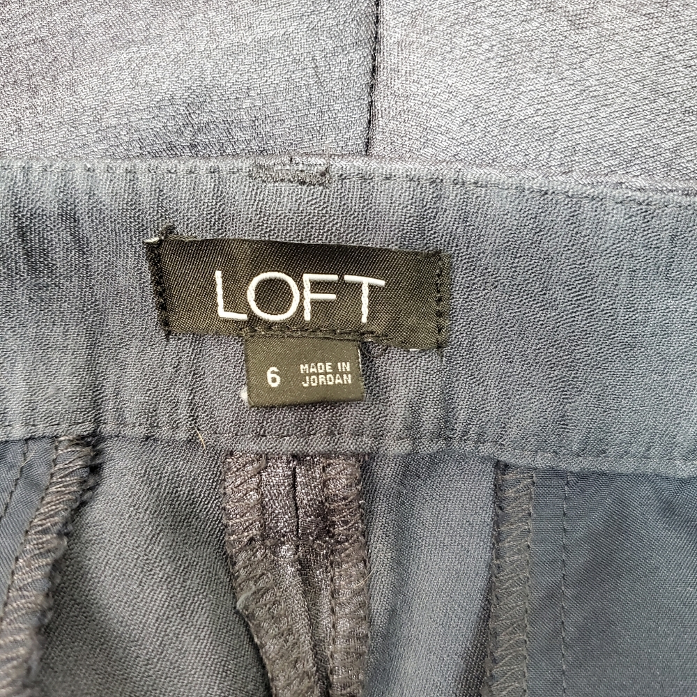 LOFT Metallic Gray Shorts Pleats Pockets Size 6 - Picture 7 of 8